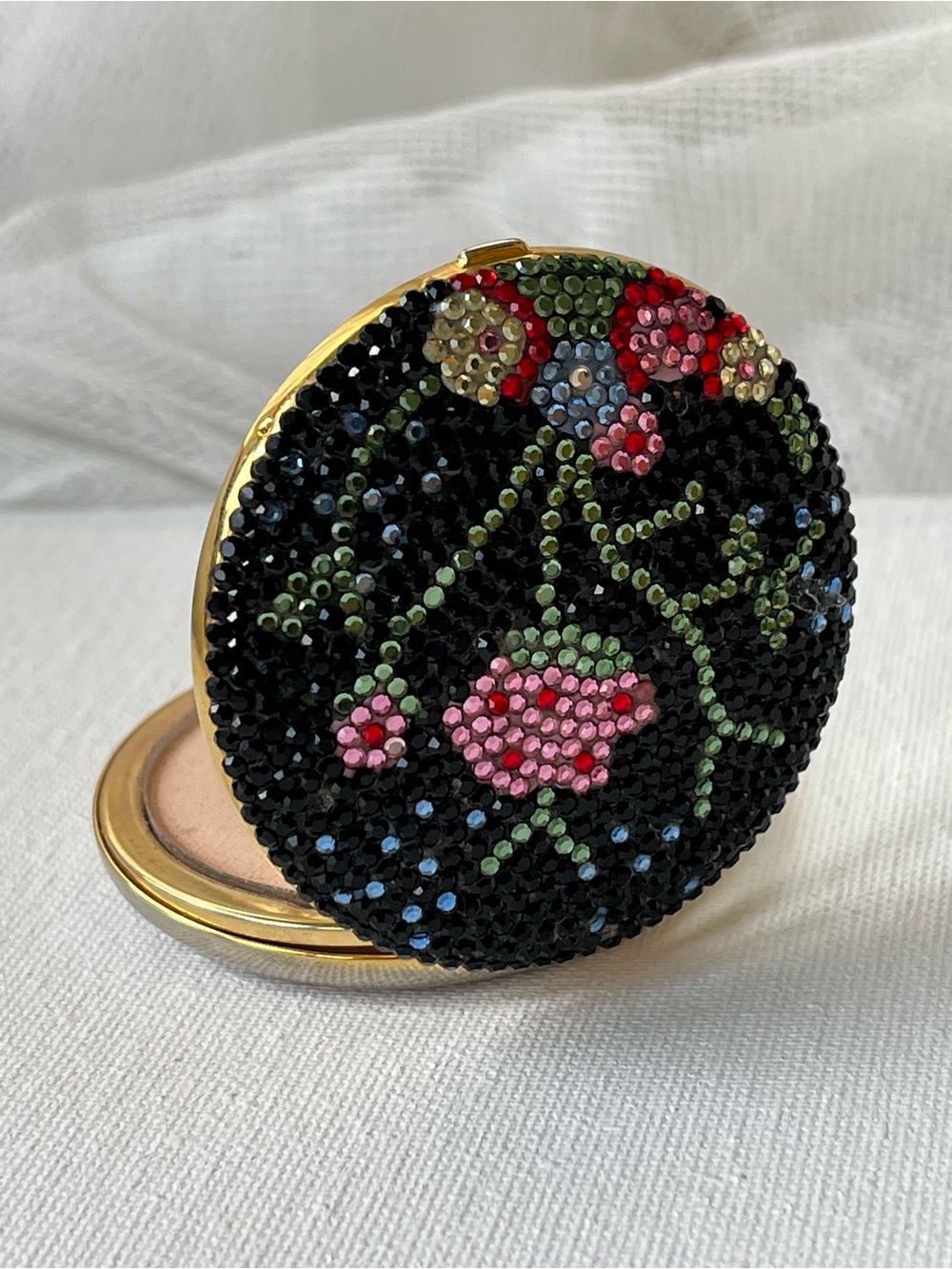 Judith Leiber ✨⭐️💐Vintage Floral Crystal ✨ Compact, EUC - Picture 7 of 16